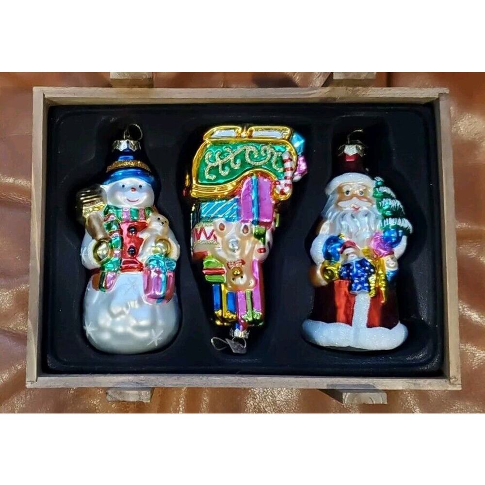 2003 Thomas Pacconi Classics Ornaments 5.5 Inch Sleigh Santa Snowman Wooden Box